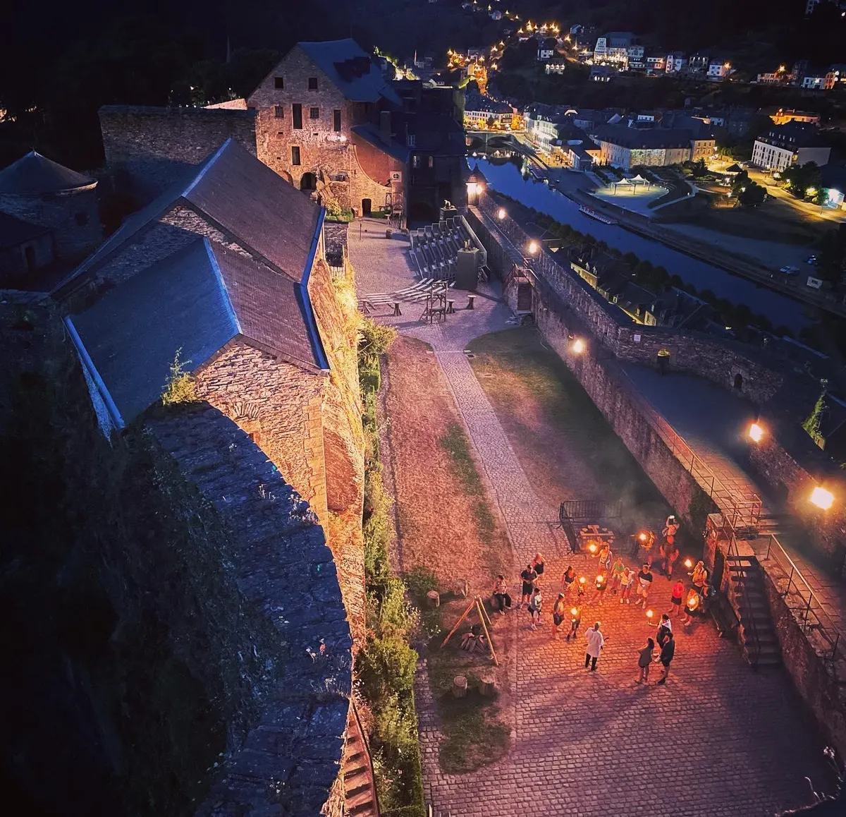 Visite nocturne aux Flambeaux du château fort